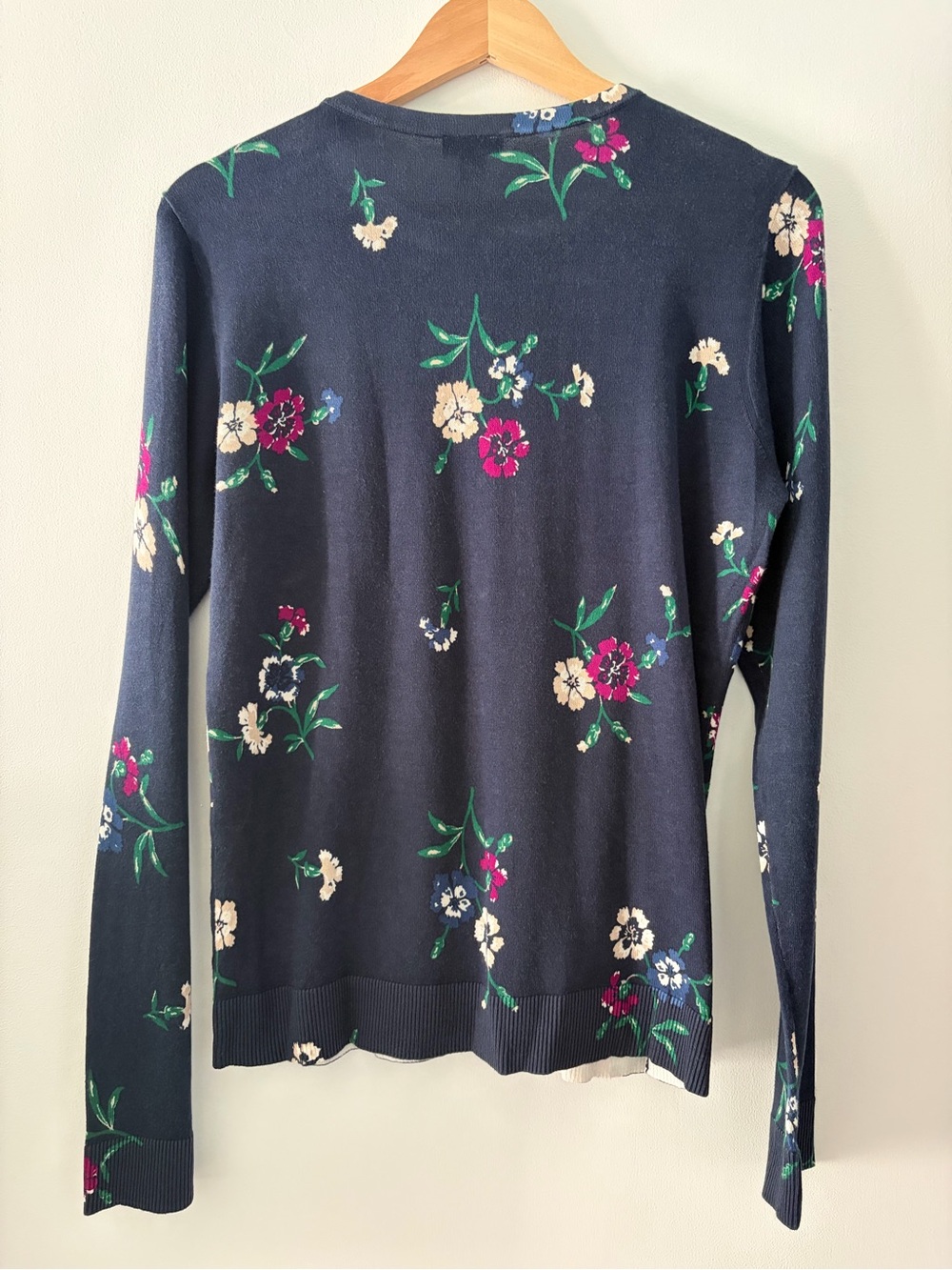 🆕 NWOT Ann Taylor Factory L Navy Blue Floral Cardigan Sweater 100% Cotton - Picture 7 of 9